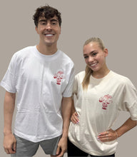 IT24 - Retro Dynamite Oversized T-shirt